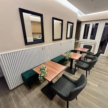 Pensión Smarthotel Garampi 4*