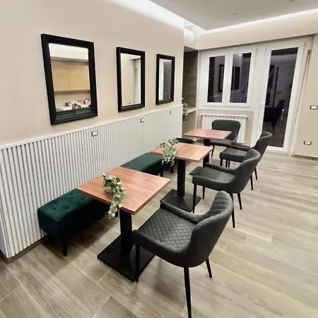 Smarthotel Garampi Pensión 4*